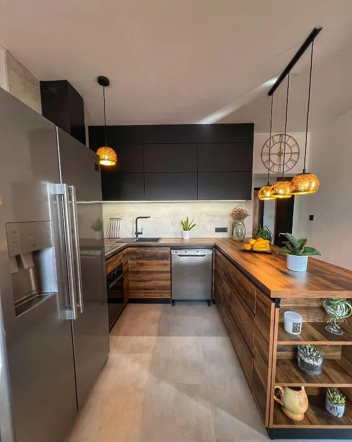 Apartmani Mia Palit