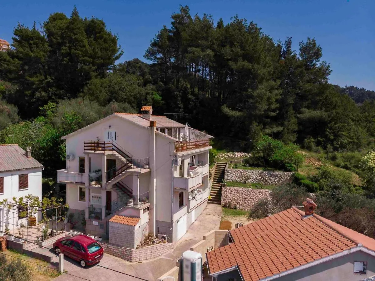 Apartmani Mia Palit Apartment